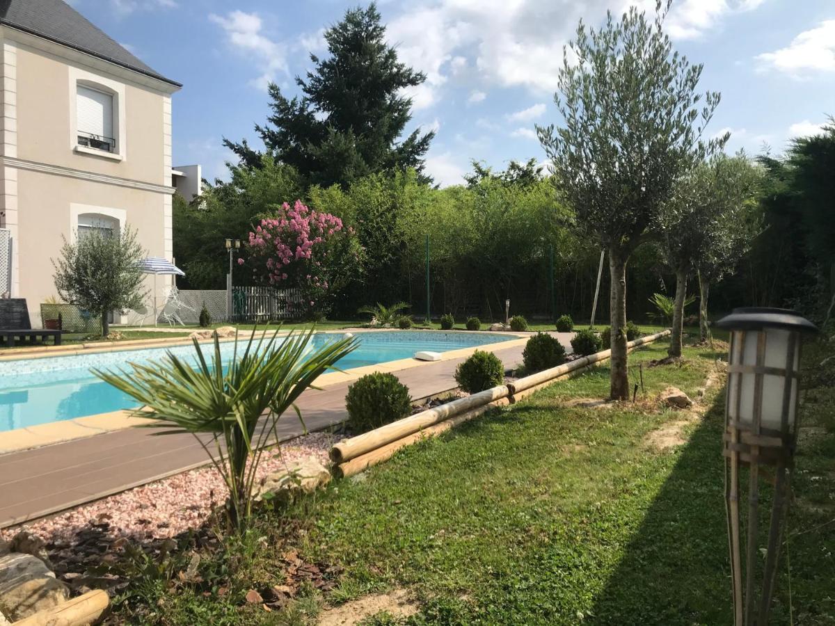 Cottage La Villa Bolero Saint-Cyr-sur-Loire Exterior foto